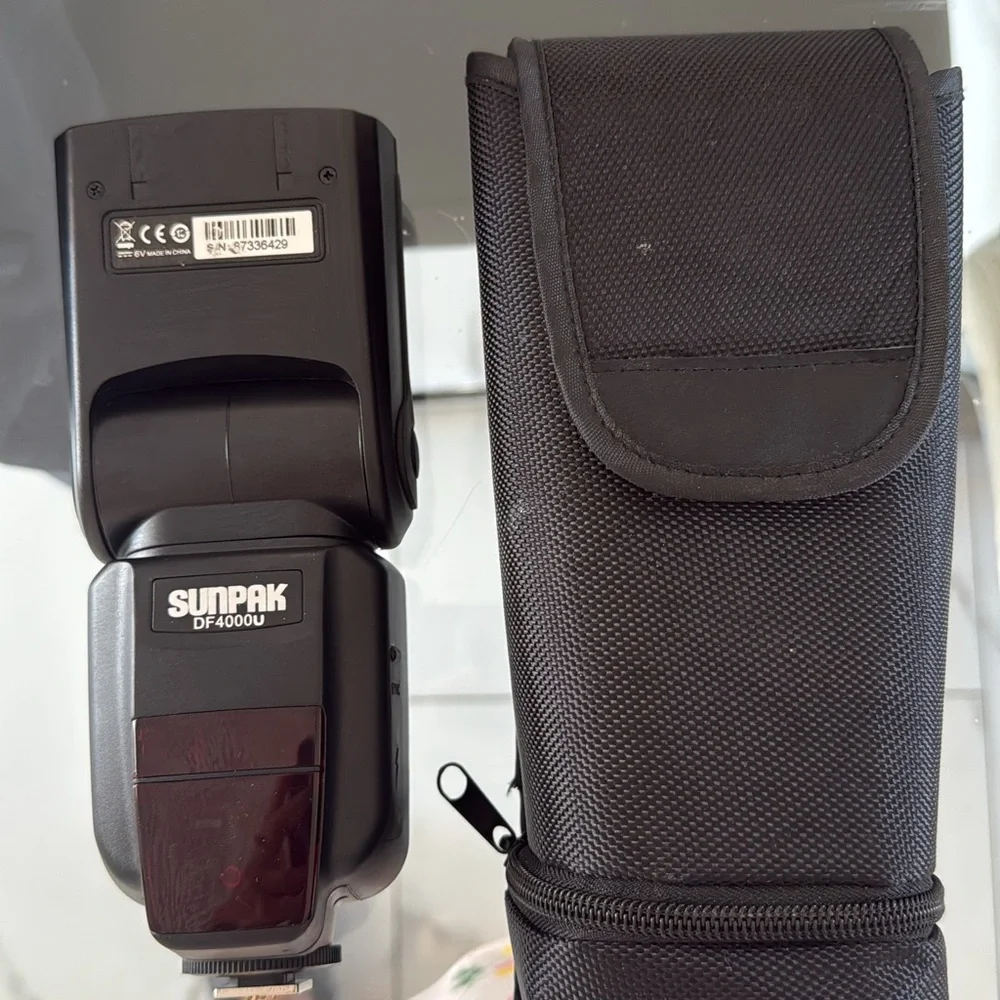 Sunpak DF4000U Camera Flash - Black